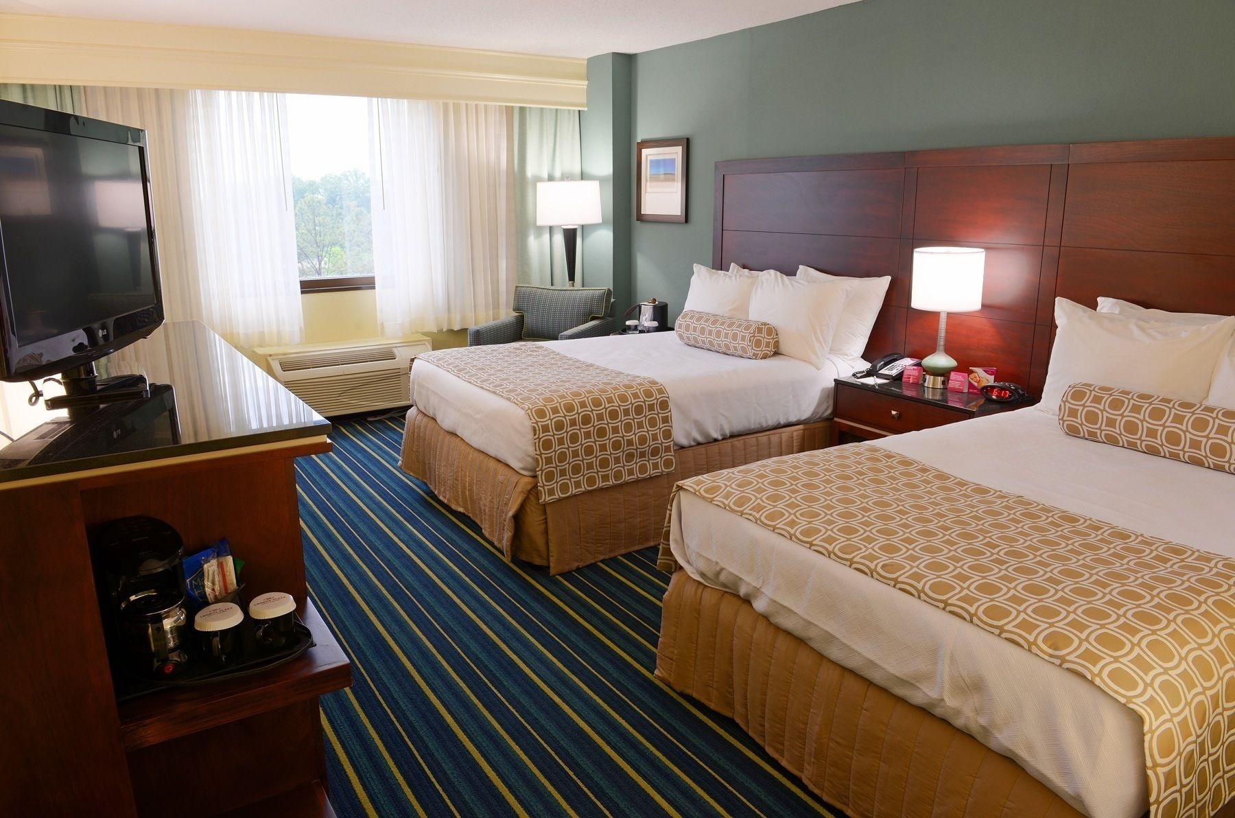 crowne plaza virginia beach town center by ihg