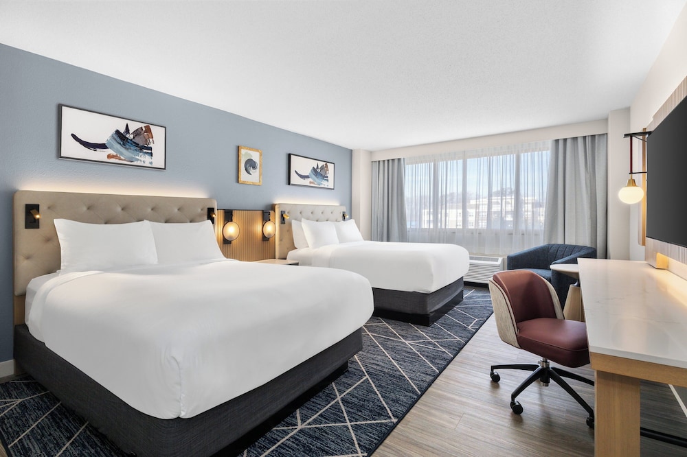 crowne plaza virginia beach town center by ihg