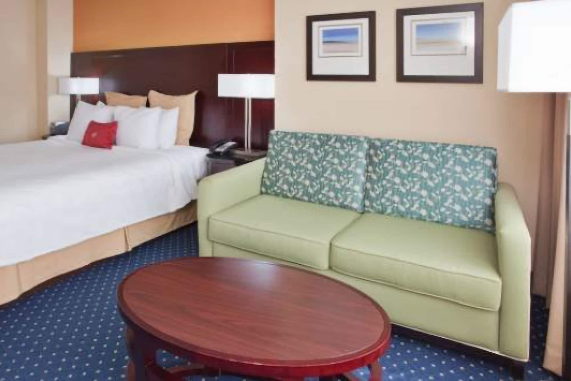 crowne plaza virginia beach town center by ihg