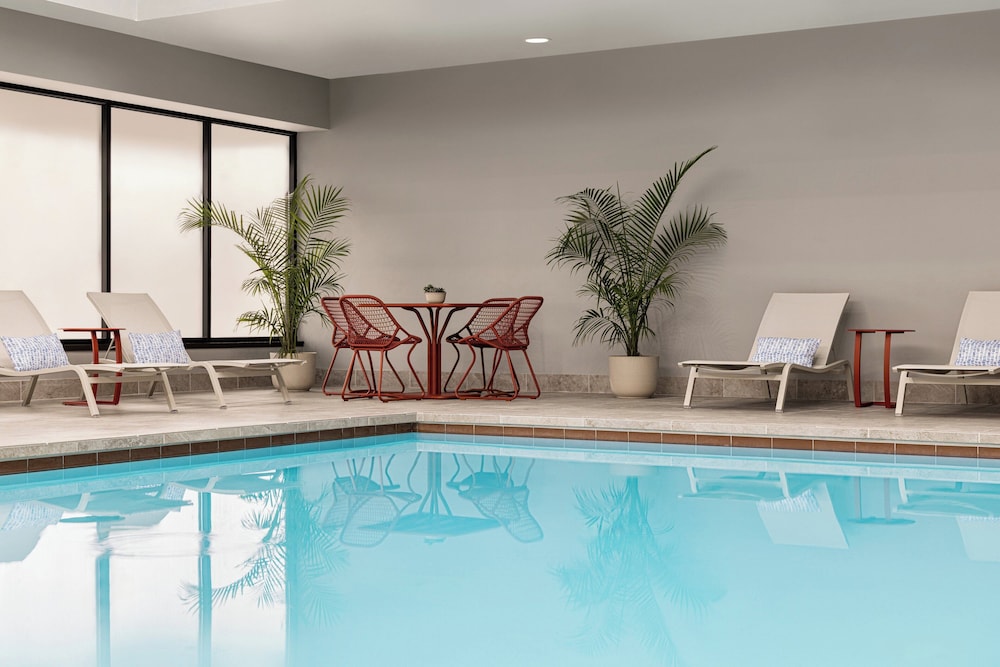 crowne plaza virginia beach town center by ihg