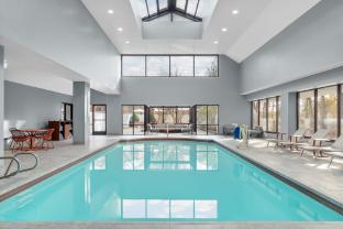 crowne plaza virginia beach town center by ihg