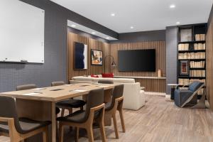 crowne plaza virginia beach town center by ihg