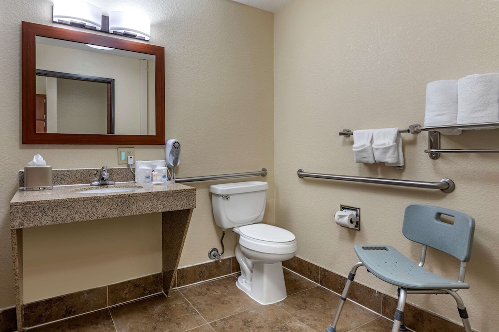 comfort suites waco near university area