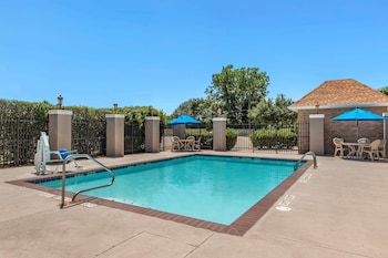comfort suites waco near university area