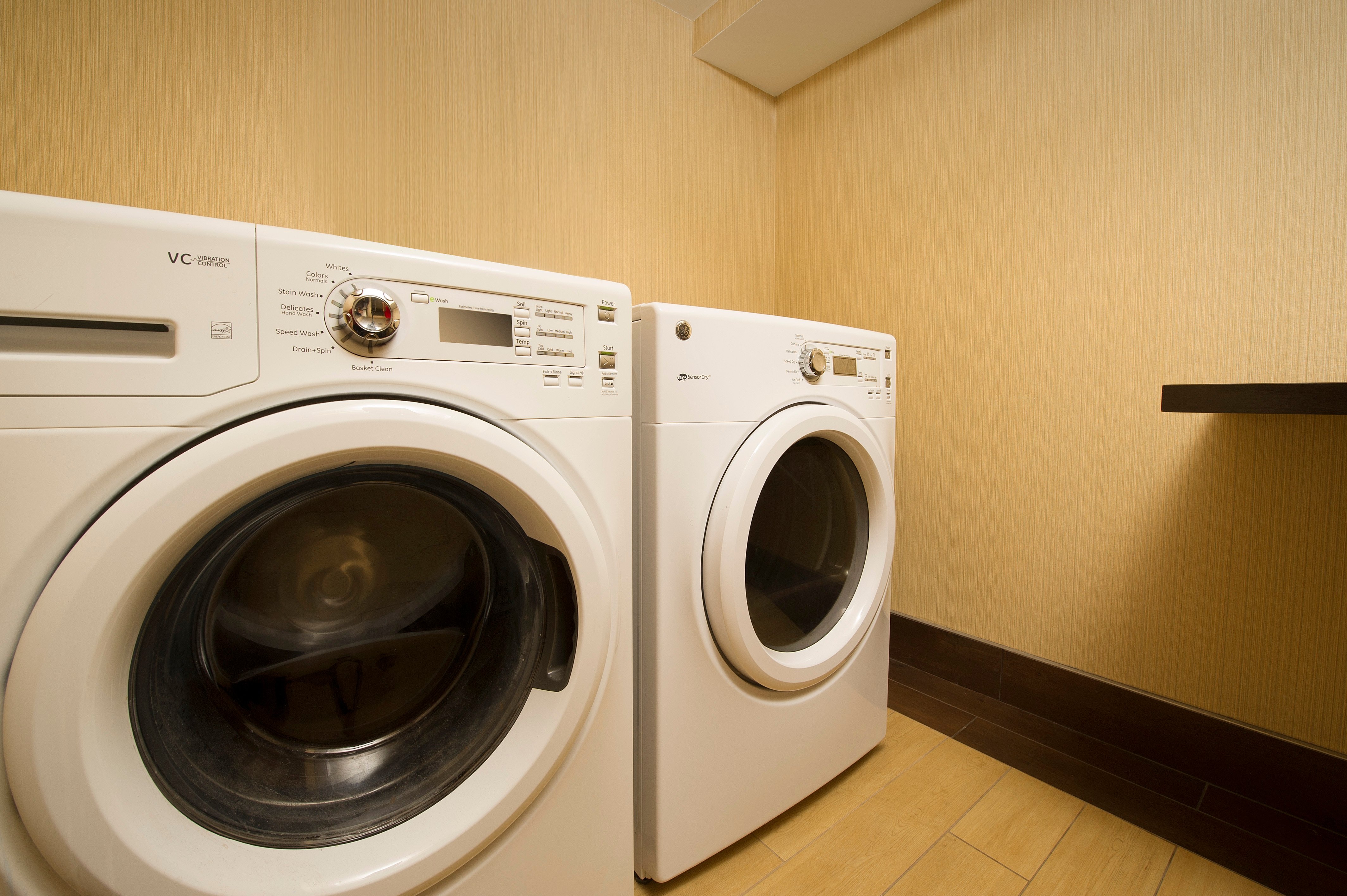 holiday inn express waldorf by ihg