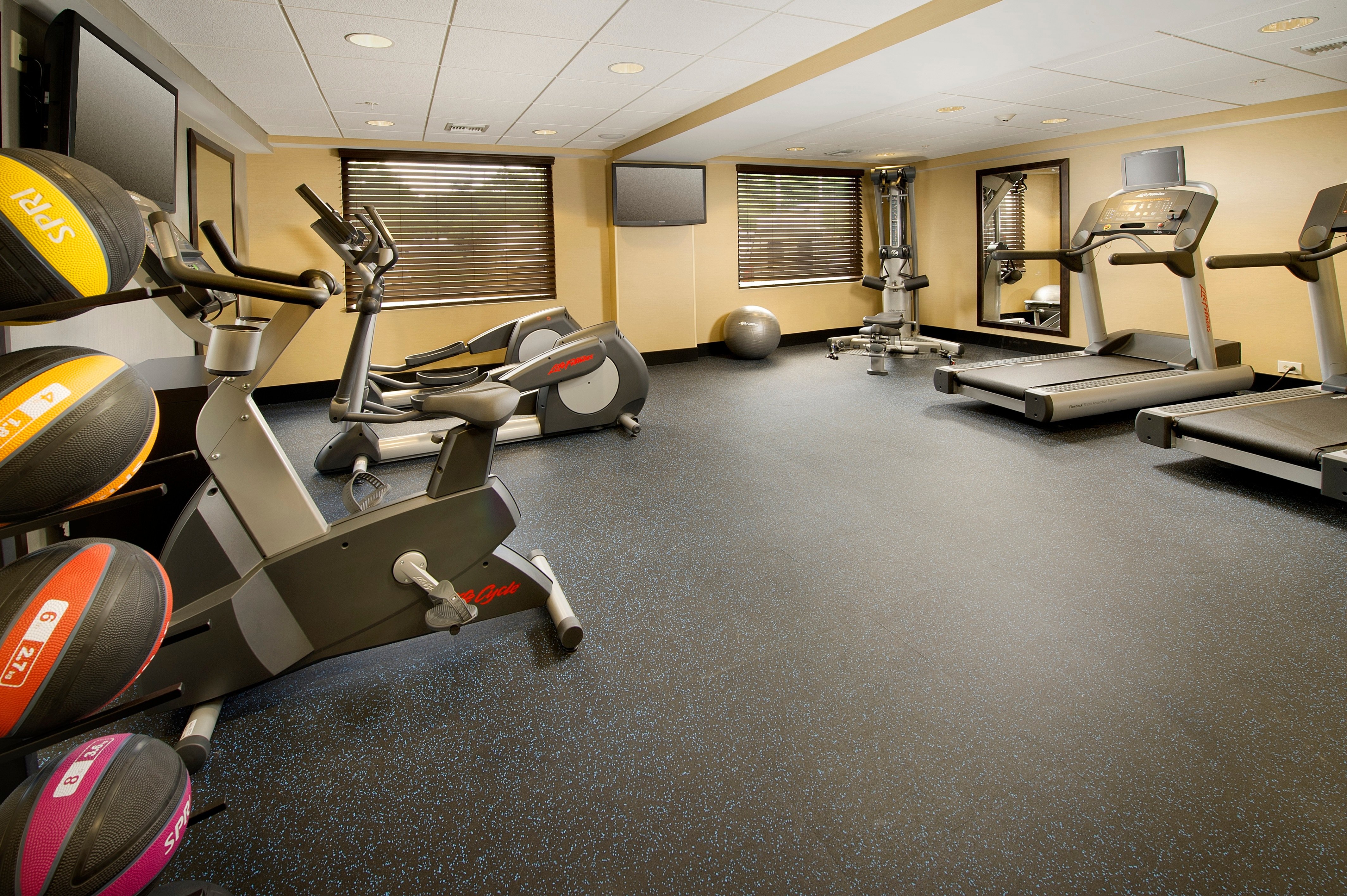 holiday inn express waldorf by ihg