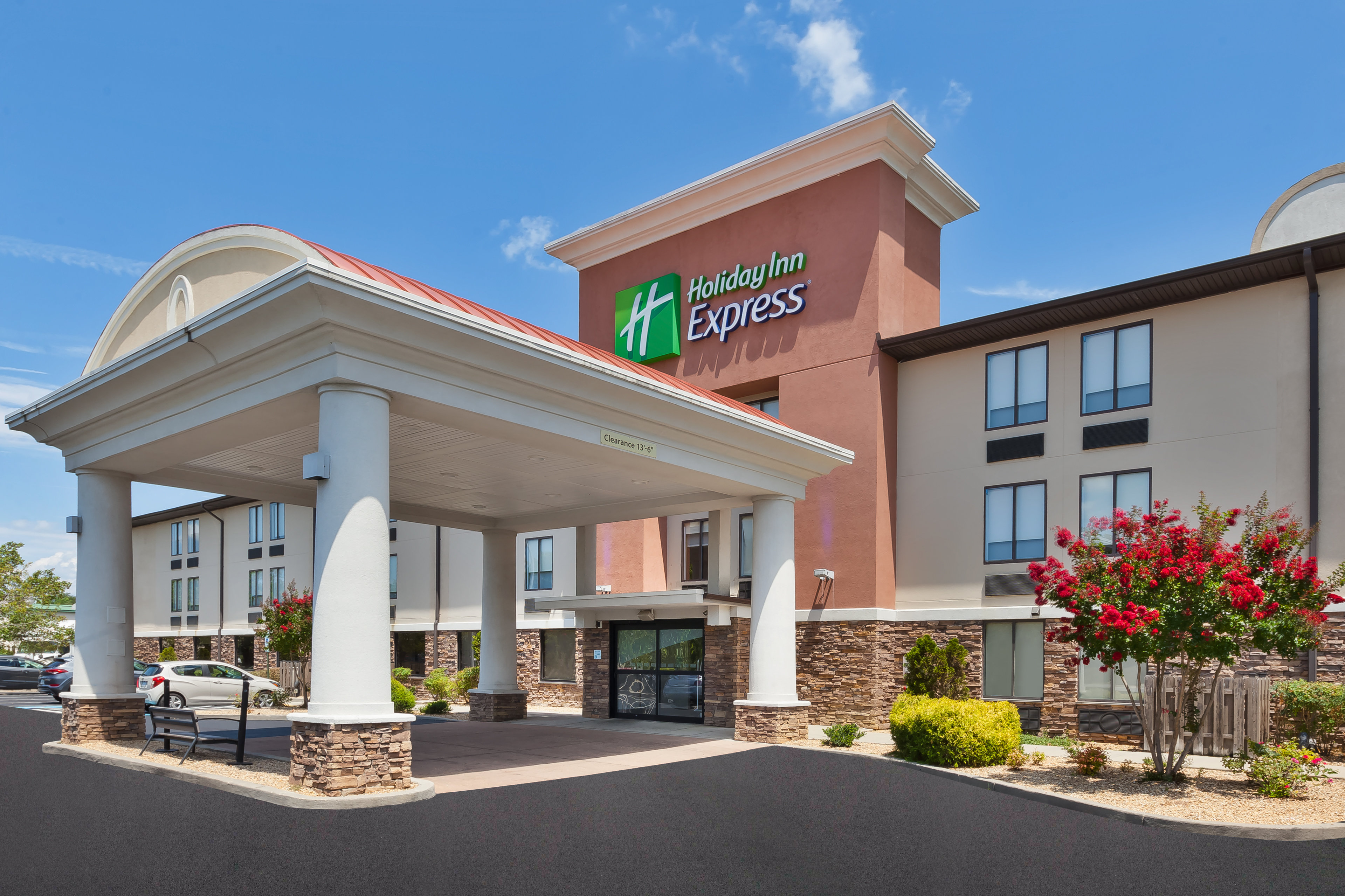 holiday inn express waldorf by ihg