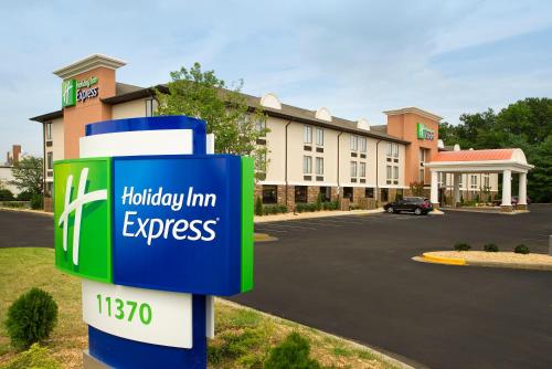 holiday inn express waldorf by ihg