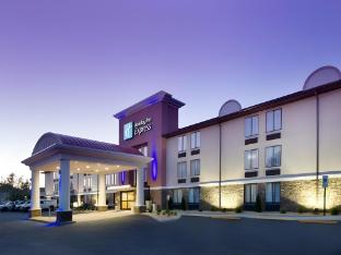 holiday inn express waldorf by ihg