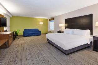 holiday inn express waldorf by ihg