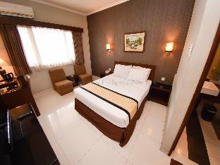capital o 874 hotel nyland pasteur