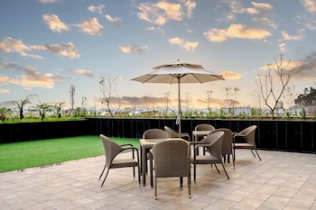 holiday inn lucknow airport an ihg hotel