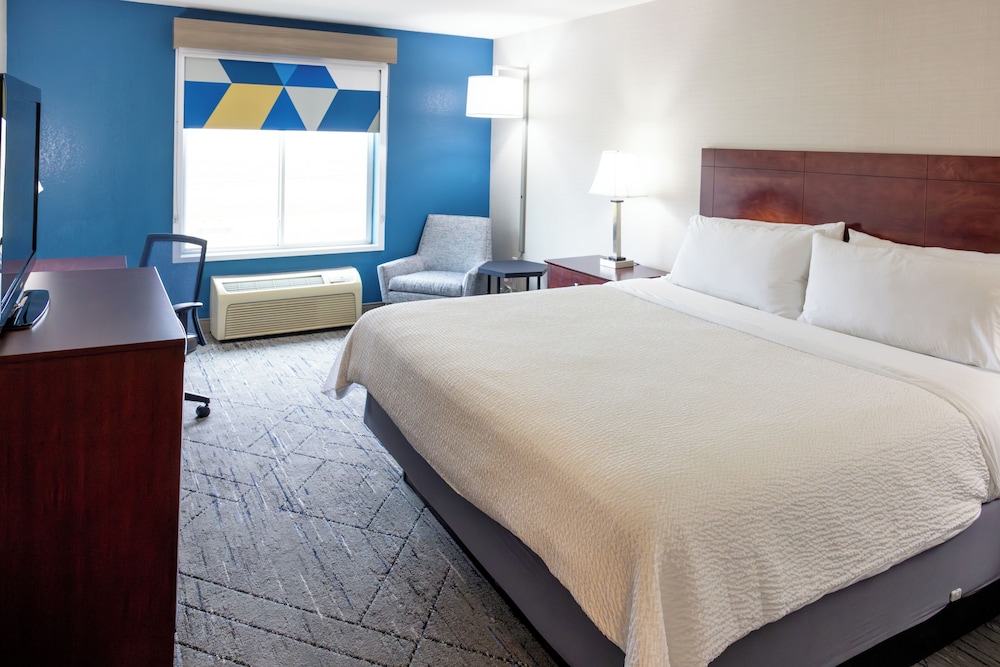 holiday inn express and suites wichita airport by ihg