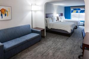 holiday inn express and suites wichita airport by ihg