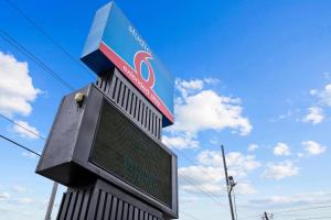 studio 6 wilmington nc