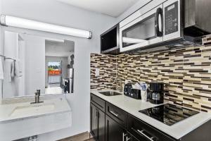 studio 6 wilmington nc