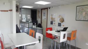 Fasthotel Reims Est - Taissy,Dizy>>Chalons-En-Champagne,1 star
