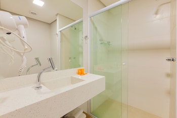 tri hotel antonio prado