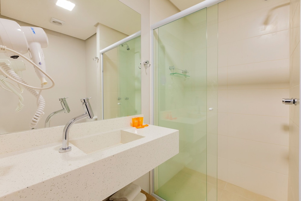 tri hotel antonio prado