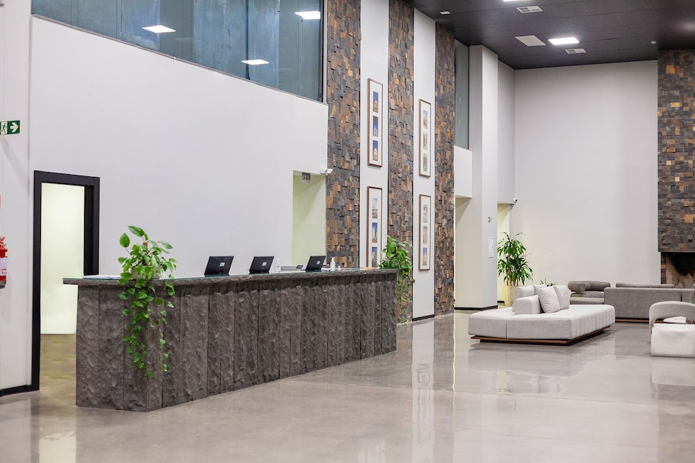 tri hotel antonio prado