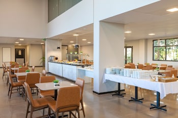 tri hotel antonio prado