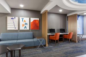 holiday inn express and suites tampa airport
