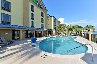 holiday inn express and suites tampa airport