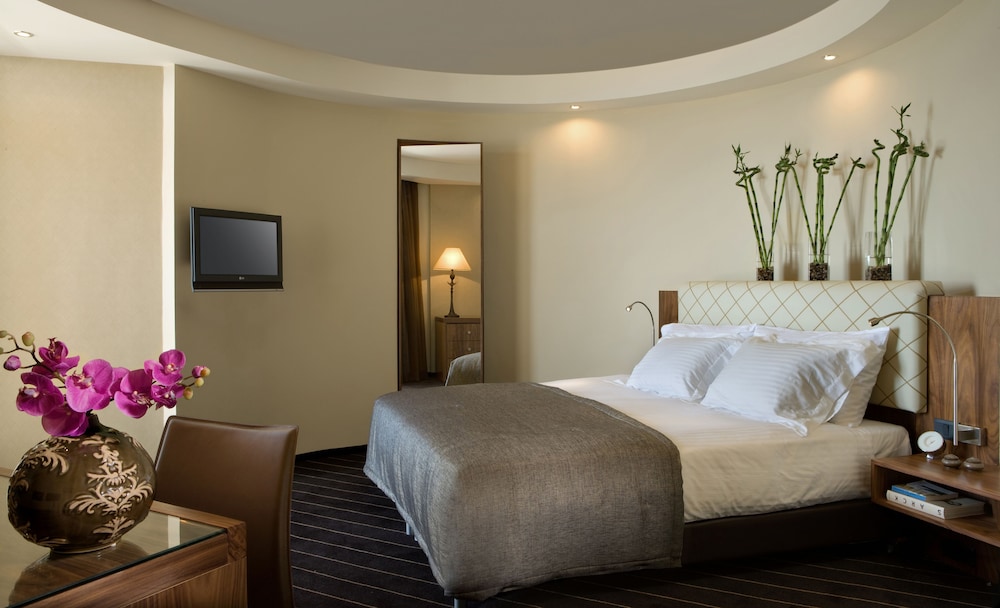 dan panorama tel aviv