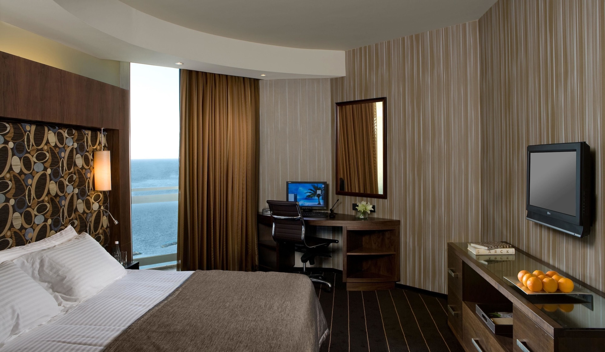 dan panorama tel aviv