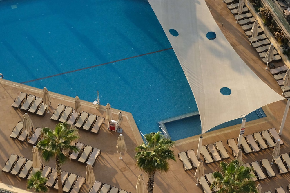 dan panorama tel aviv