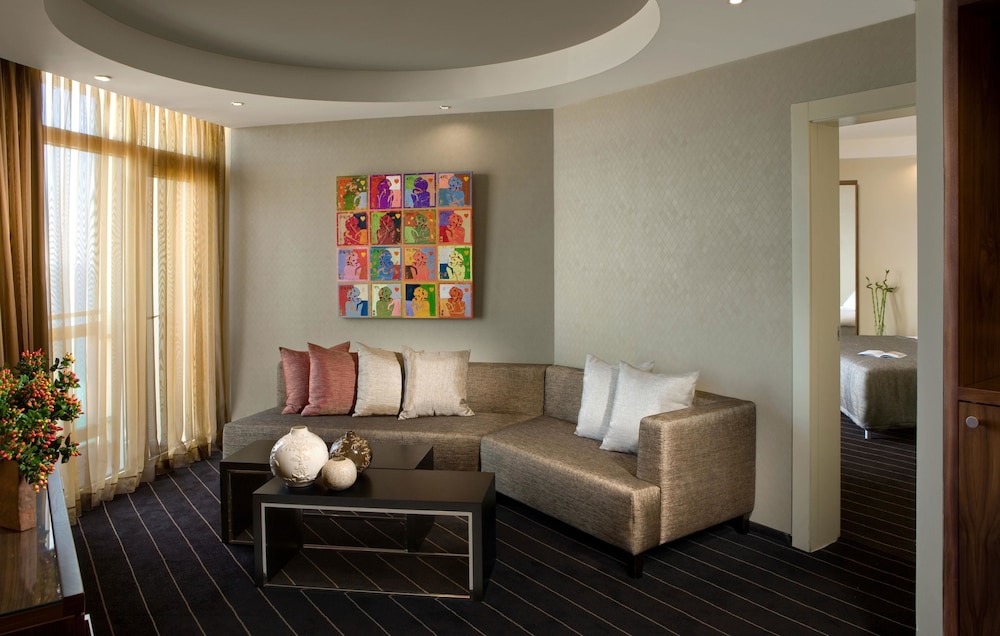 dan panorama tel aviv