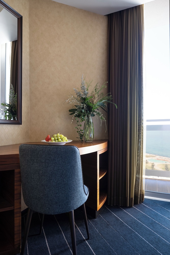 dan panorama tel aviv