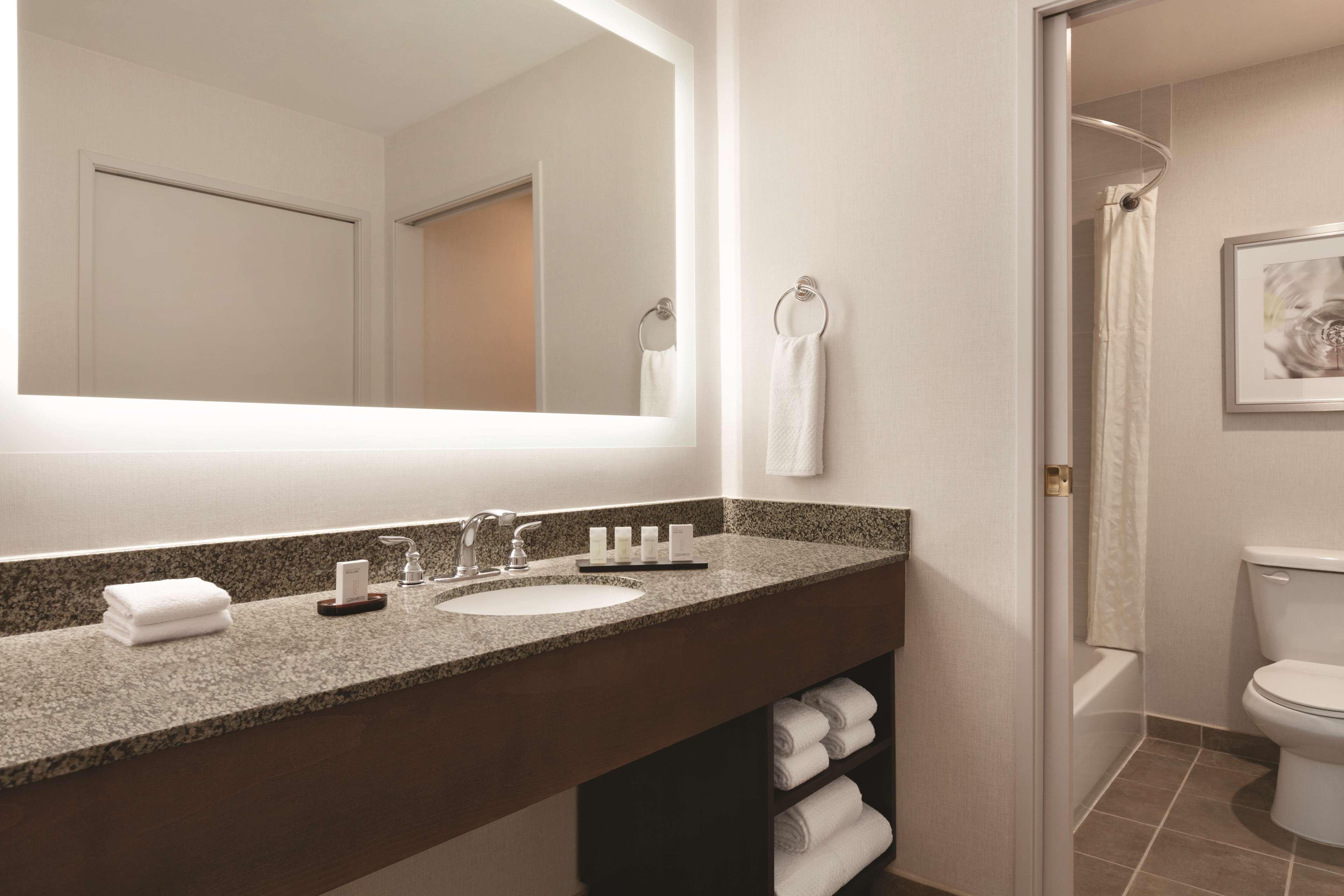 embassy suites by hilton temecula valley wine country