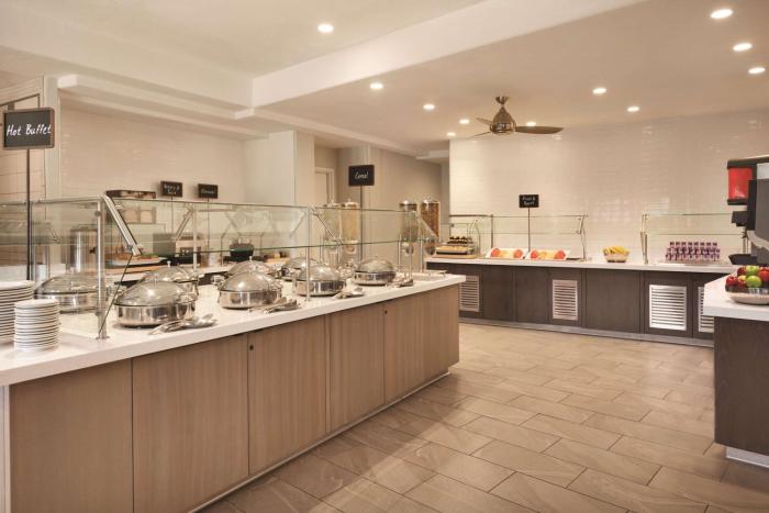 embassy suites by hilton temecula valley wine country