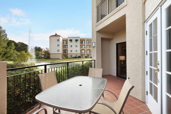 embassy suites by hilton temecula valley wine country