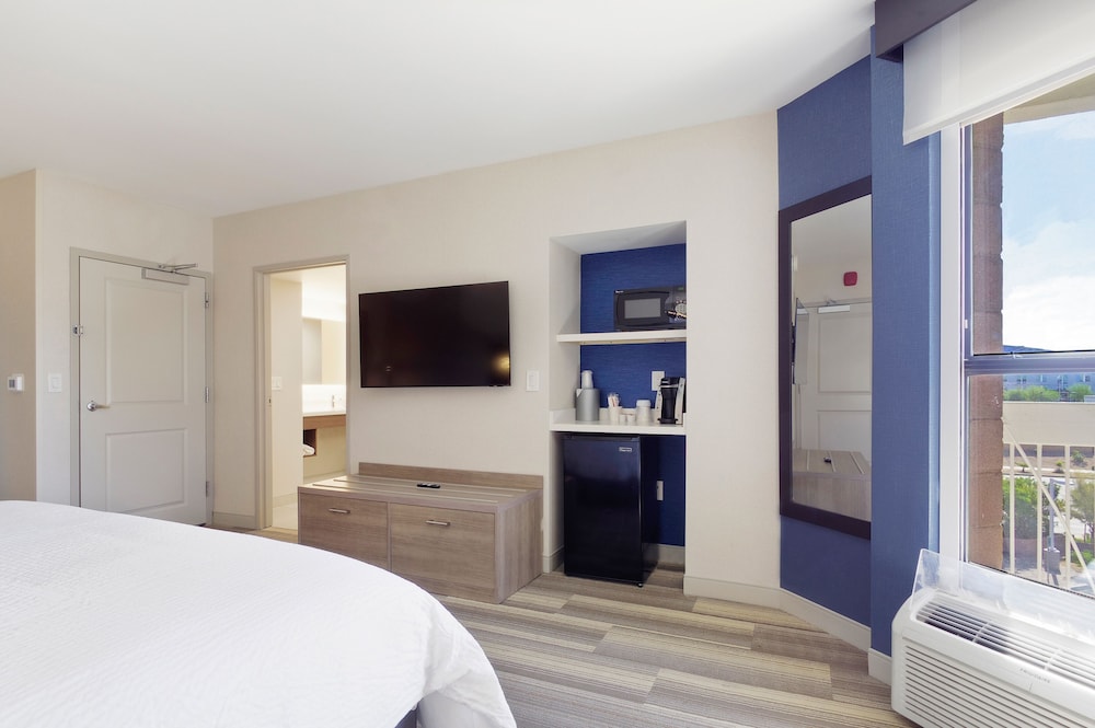 holiday inn express and suites phoenix tempe by ihg