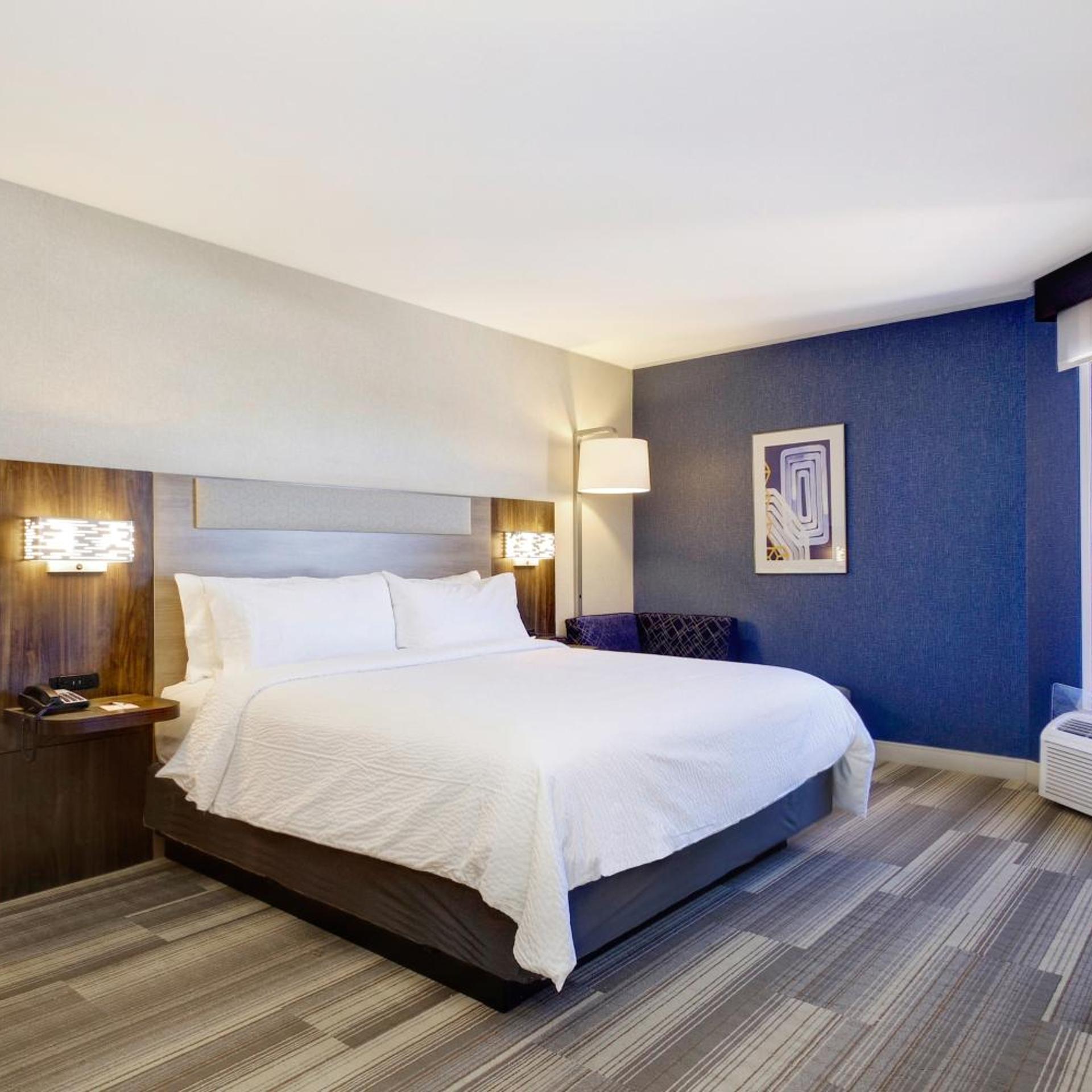 holiday inn express and suites phoenix tempe by ihg