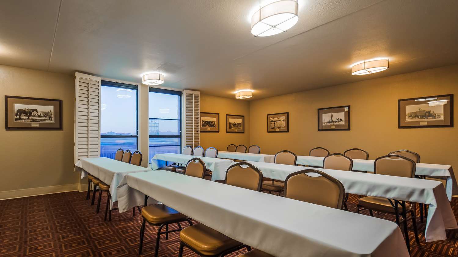 holiday inn express and suites phoenix tempe by ihg