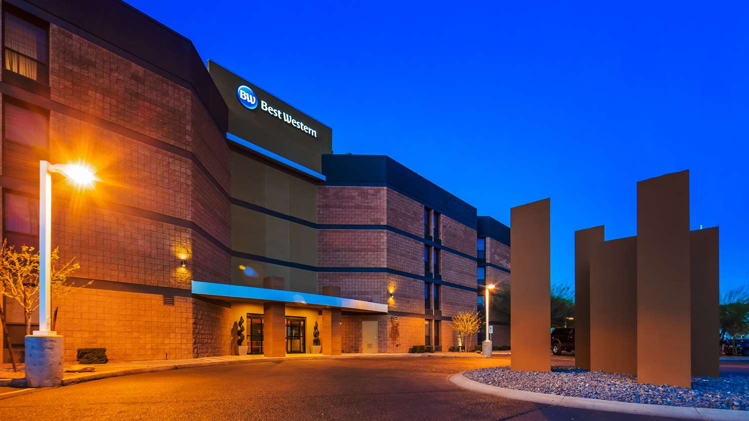 holiday inn express and suites phoenix tempe by ihg