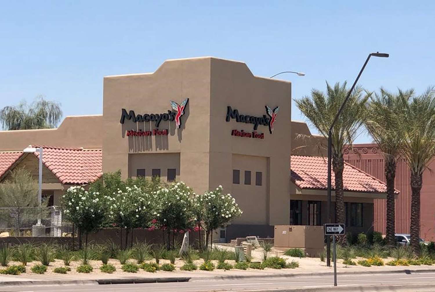 holiday inn express and suites phoenix tempe by ihg