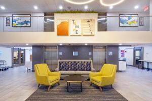 holiday inn express and suites phoenix tempe by ihg