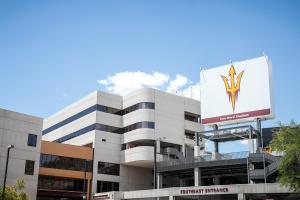 holiday inn express and suites phoenix tempe by ihg