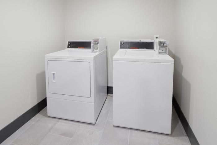 holiday inn express and suites phoenix tempe by ihg
