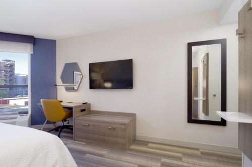 holiday inn express and suites phoenix tempe by ihg