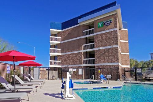 holiday inn express and suites phoenix tempe by ihg