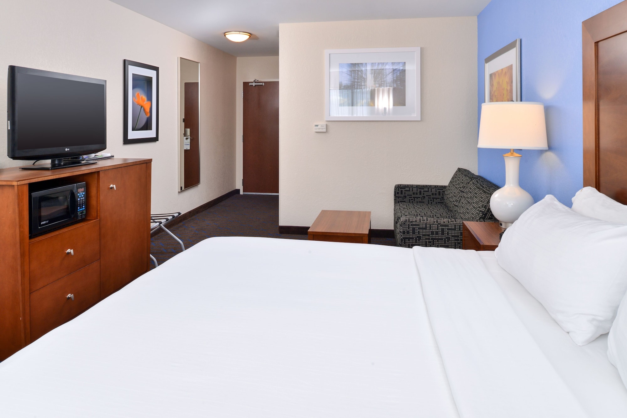 holiday inn express hotel and suites terre haute by ihg