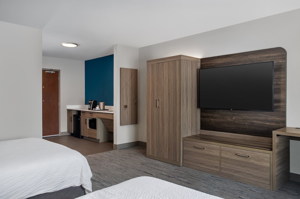 holiday inn express hotel and suites terre haute by ihg