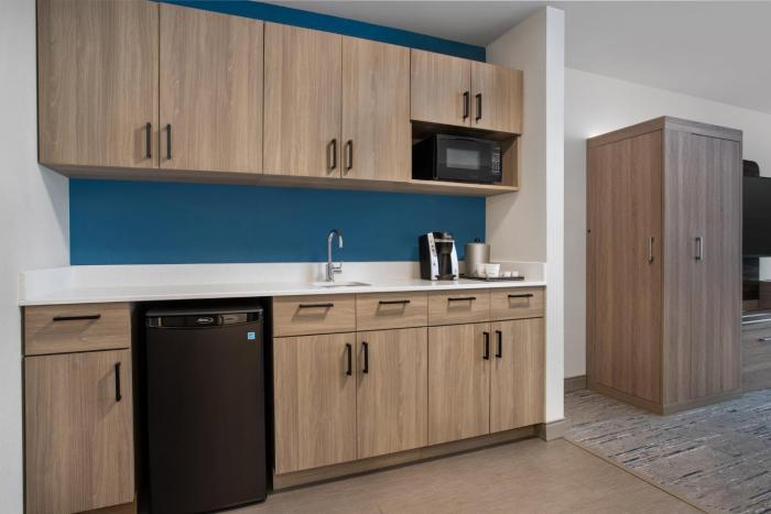 holiday inn express hotel and suites terre haute by ihg