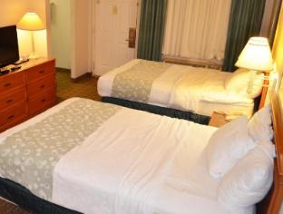 the grand by capital o texarkana i 30