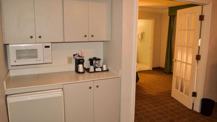 the grand by capital o texarkana i 30